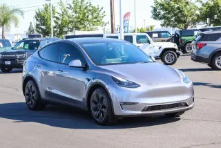 Tesla Model Y 2025 AWD Long Range 4dr Crossover