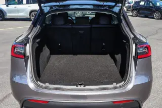 Tesla Model Y 2025 AWD Long Range 4dr Crossover