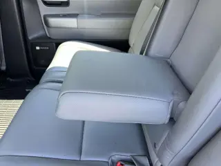 Toyota Sequoia 2017 4x4 Limited 4dr SUV