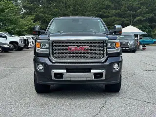 GMC Sierra 2500HD 2016 4x4 Denali 4dr Crew Cab SB