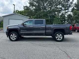 GMC Sierra 2500HD 2016 4x4 Denali 4dr Crew Cab SB