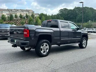 GMC Sierra 2500HD 2016 4x4 Denali 4dr Crew Cab SB