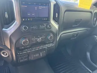 Chevrolet Silverado 1500 2019 4x4 RST 4dr Crew Cab 5.8 ft. SB