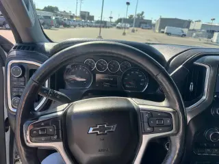 Chevrolet Silverado 1500 2019 4x4 RST 4dr Crew Cab 5.8 ft. SB