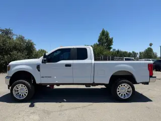 Ford F-350 Super Duty 2019 4x4 XLT 4dr SuperCab 6.8 ft. SB SRW Pickup