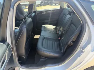 Ford Fusion Energi 2018 SE Luxury 4dr Sedan