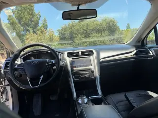Ford Fusion Energi 2018 SE Luxury 4dr Sedan