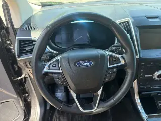 Ford Edge 2019 AWD Titanium 4dr Crossover