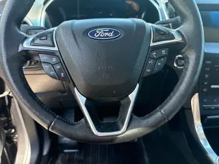 Ford Edge 2019 AWD Titanium 4dr Crossover