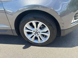 Ford Edge 2019 AWD Titanium 4dr Crossover