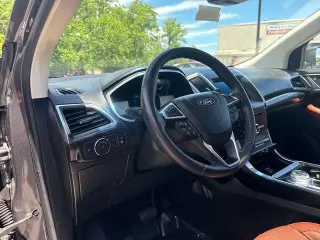 Ford Edge 2019 AWD Titanium 4dr Crossover