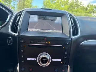 Ford Edge 2019 AWD Titanium 4dr Crossover