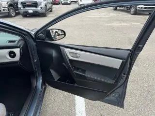 Toyota Corolla 2017 SE 4dr Sedan 6M