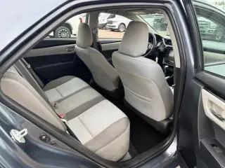 Toyota Corolla 2017 SE 4dr Sedan 6M