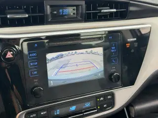 Toyota Corolla 2017 SE 4dr Sedan 6M