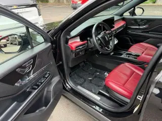 Lincoln Corsair 2023 AWD Reserve 4dr SUV