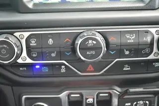 Jeep Wrangler 2023 4x4 High Altitude 4xe 4dr SUV