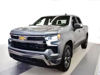 Chevrolet Silverado 1500 2023 4x4 LT 4dr Crew Cab 5.8 ft. SB w/2FL