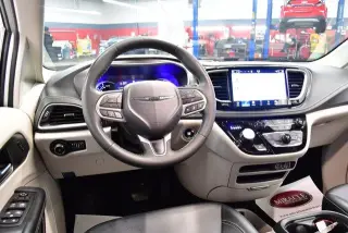 Chrysler Pacifica 2024 Touring L 4dr Mini-Van