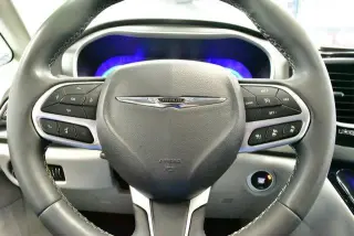 Chrysler Pacifica 2023 Touring L 4dr Mini-Van