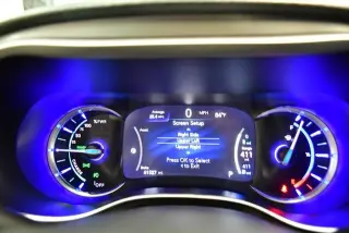 Chrysler Pacifica Plug-In Hybrid 2024 Road Tripper 4dr Mini-Van