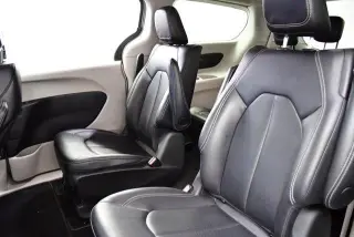 Chrysler Pacifica Plug-In Hybrid 2024 Road Tripper 4dr Mini-Van