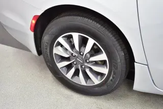Chrysler Pacifica Plug-In Hybrid 2024 Road Tripper 4dr Mini-Van