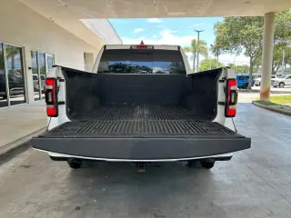 Ram 1500 2021 4x2 Big Horn 4dr Crew Cab 5.6 ft. SB Pickup