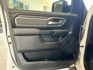 Ram 1500 2021 4x2 Big Horn 4dr Crew Cab 5.6 ft. SB Pickup