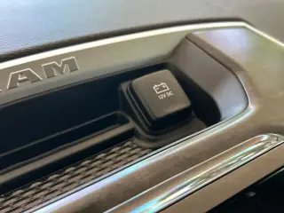 Ram 1500 2021 4x2 Big Horn 4dr Crew Cab 5.6 ft. SB Pickup