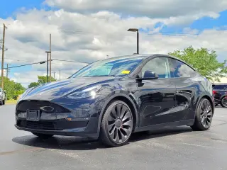 Tesla Model Y 2023 AWD Performance 4dr Crossover