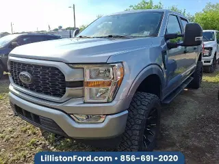 Ford F-150 2022 4x4 XL 4dr SuperCrew 5.5 ft. SB