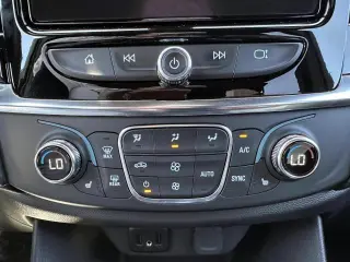 Chevrolet Traverse 2023 4x4 LT Cloth 4dr SUV