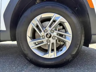 Hyundai TUCSON 2025 AWD SE 4dr SUV