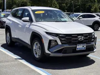 Hyundai TUCSON 2025 AWD SE 4dr SUV