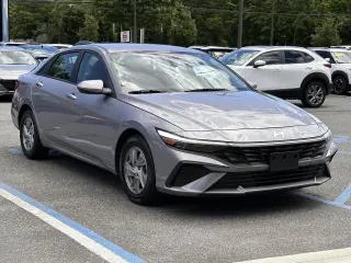 Hyundai ELANTRA 2025 SE 4dr Sedan