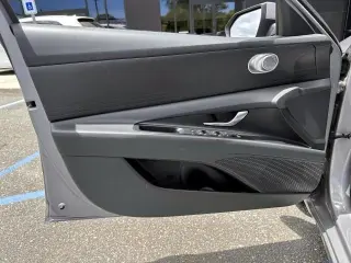 Hyundai ELANTRA 2025 SE 4dr Sedan