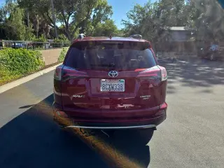 Toyota RAV4 2018 AWD Limited 4dr SUV