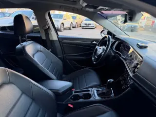 Volkswagen Jetta 2021 SEL 4dr Sedan