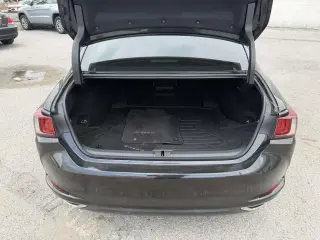 Lexus ES 350 2019 F SPORT 4dr Sedan