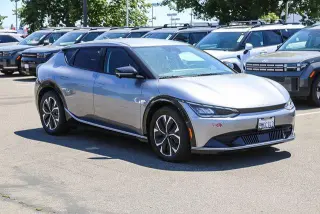 Kia EV6 2024 AWD Wind 4dr Crossover