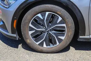 Kia EV6 2024 AWD Wind 4dr Crossover