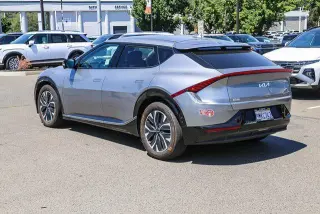 Kia EV6 2024 AWD Wind 4dr Crossover