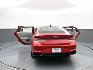 Hyundai ELANTRA 2023 SEL 4dr Sedan