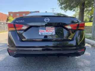2022 Nissan Altima 2.5 SV
