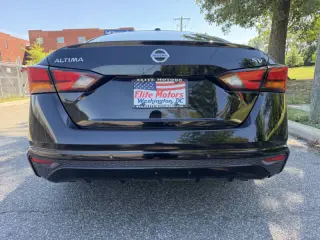 2022 Nissan Altima 2.5 SV