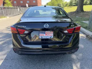 2022 Nissan Altima 2.5 SV
