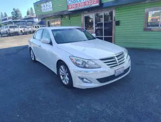 2013 Hyundai Genesis