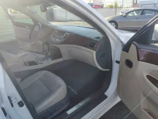 2013 Hyundai Genesis
