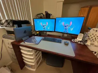 2022 Dell 5520laptop+Dual 24fhd Monitors